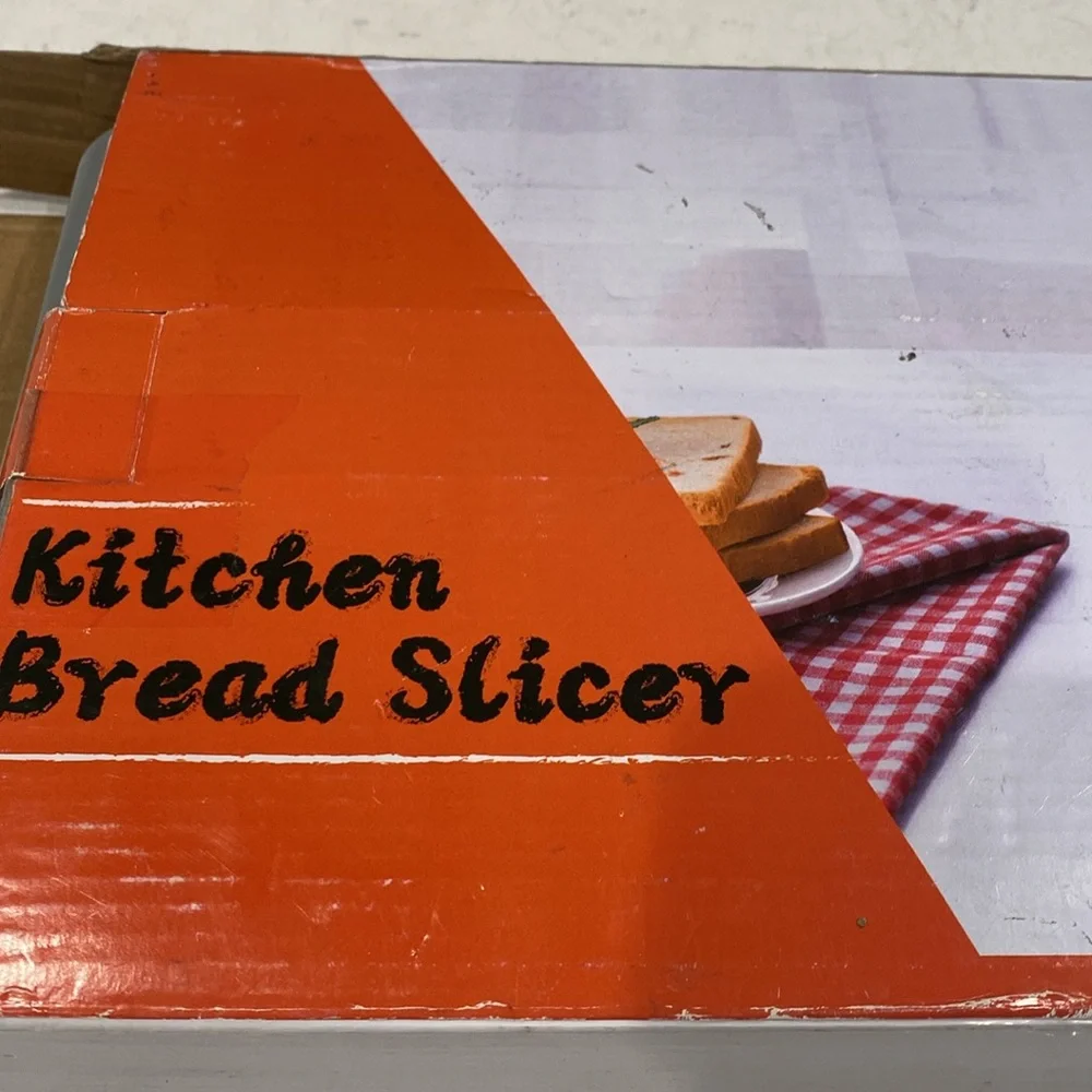 Kiss Core Kitchen Bread Slicer Adjustable Loaf Slicing Guide with Crumb Tray‎